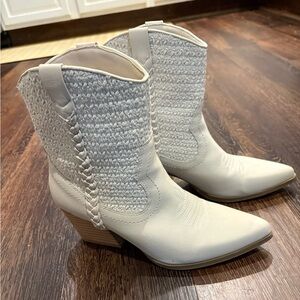 Dolce Vita women’s lacie western boot